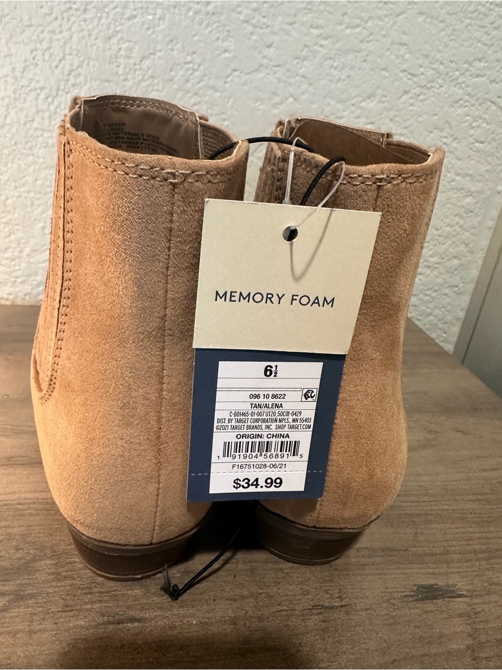 Universal Thread Light Tan Suede Ankle Booties